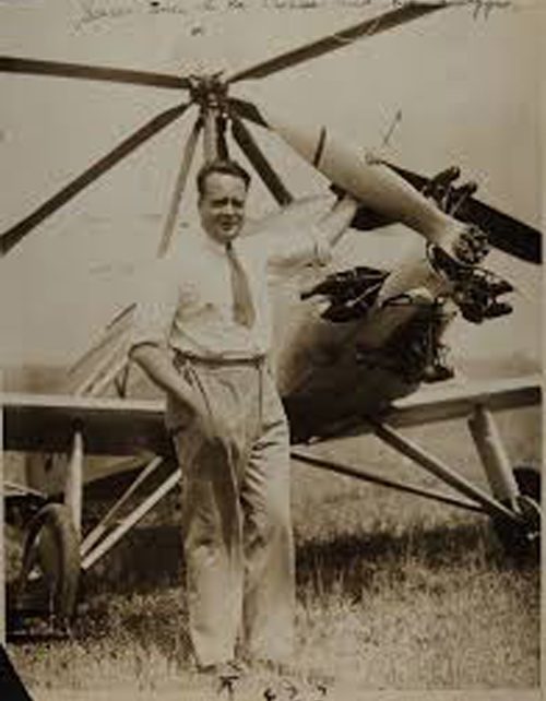 Juan de la Cierva with his autogyro