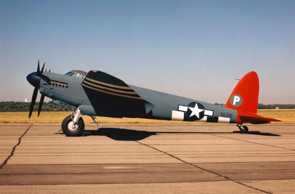 restored de havilland mosquito