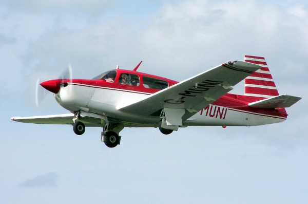 Mooney aircraft use retractable landing gear